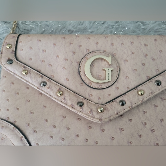 Guess Studded Faux Ostrich Pale Pink Clutch Hand Bag Chain Shoulder Strap Purse - Picture 3 of 11